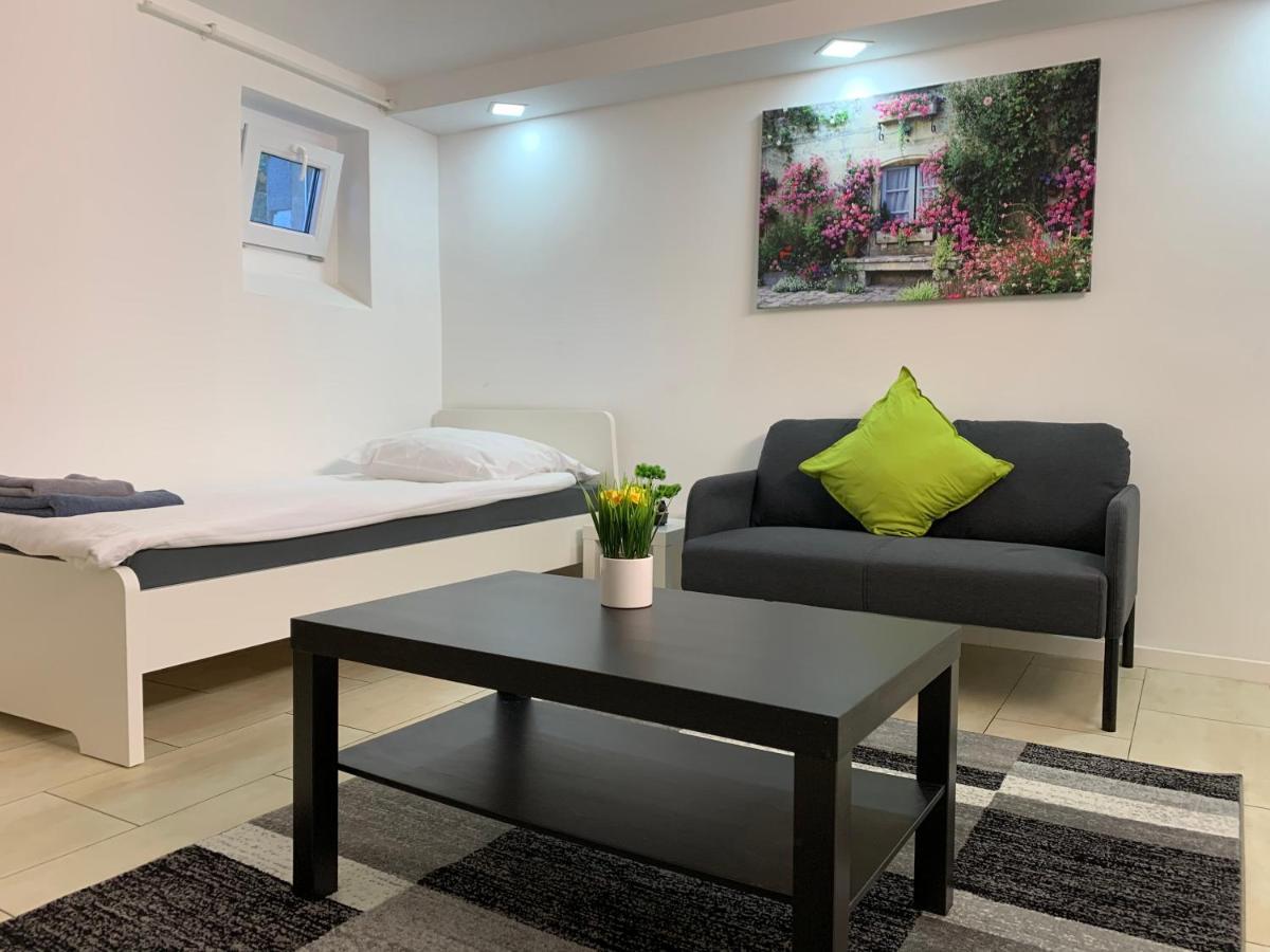 Cityapartment Platinum Mit Balkon Bzw,Terrasse Bielefeld Dış mekan fotoğraf